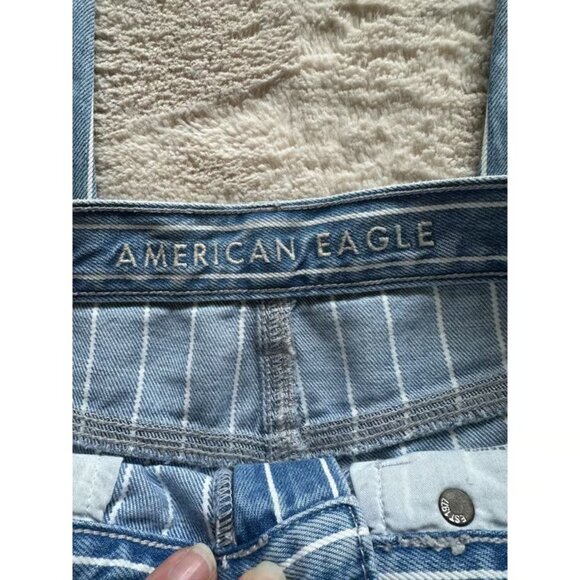 American Eagle White Striped Mom Jeans - Picture 4 of 4